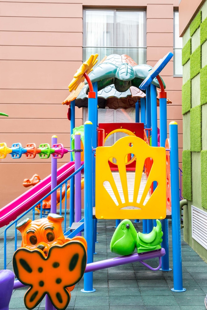 pls apartments cantonments