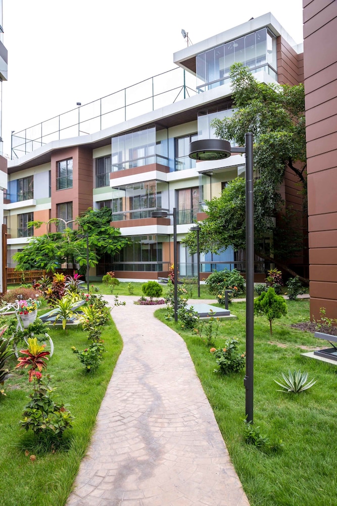 pls apartments cantonments