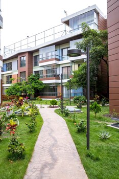 pls apartments cantonments