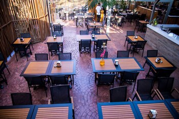 pls apartments cantonments