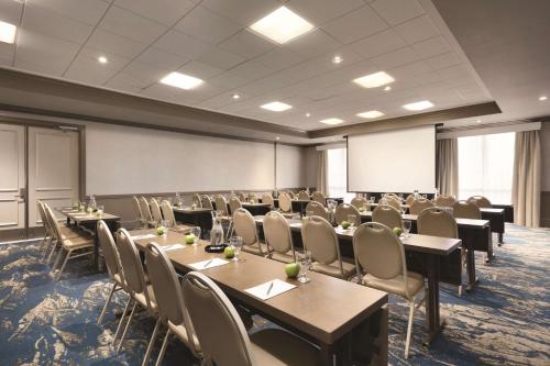 embassy suites by hilton brea north orange county
