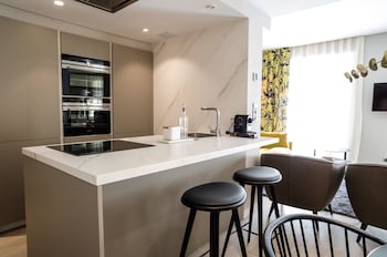 u sense madrid santa ana