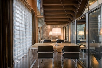 Ac Hotel Brescia By Marriott,Manerba Del Garda>>Brescia,4 star