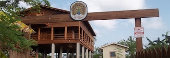 La Mayur Cottage,Hibiscus Lane Isla De Utila,3 star