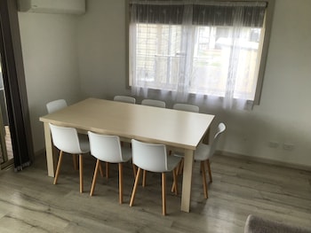 dylene caravan park 2 br family cabin with air