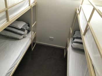 dylene caravan park 2 br family cabin with air