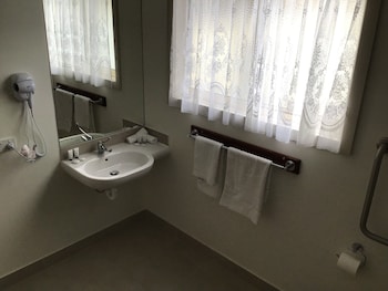 dylene caravan park 2 br family cabin with air