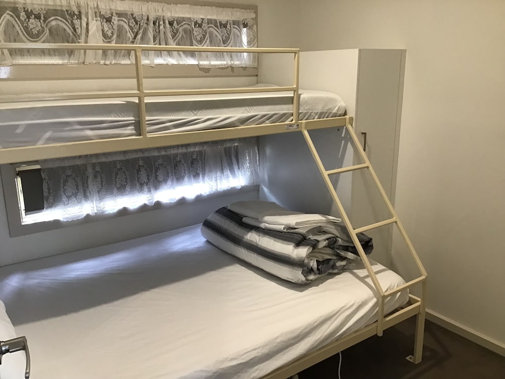 dylene caravan park 2 br family cabin with air