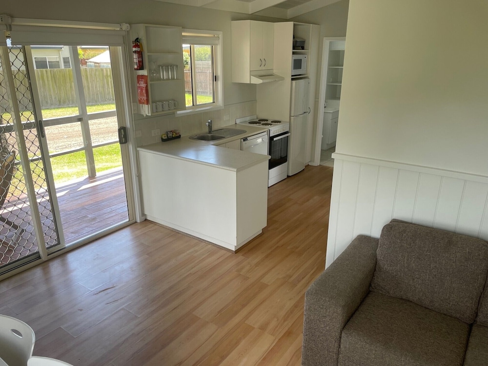 dylene caravan park 2 br family cabin with air