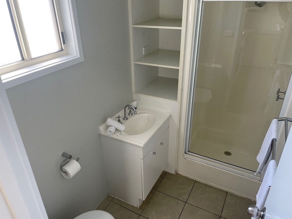 dylene caravan park 2 br family cabin with air