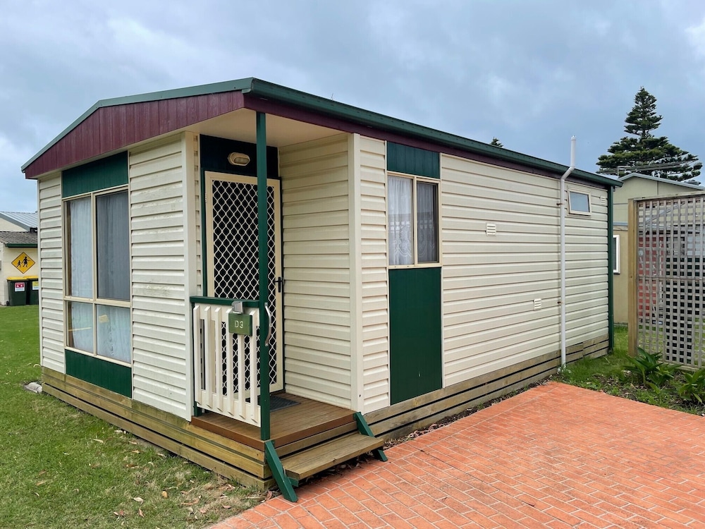 dylene caravan park 2 br family cabin with air