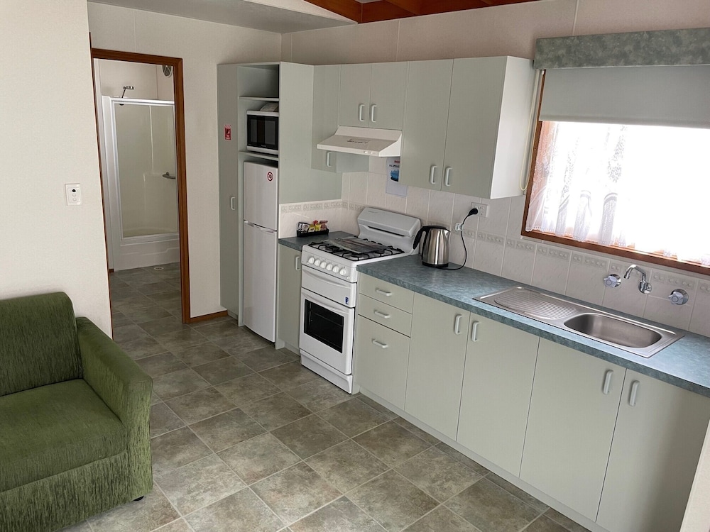 dylene caravan park 2 br family cabin with air