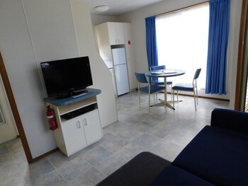 dylene caravan park 2 br family cabin with air