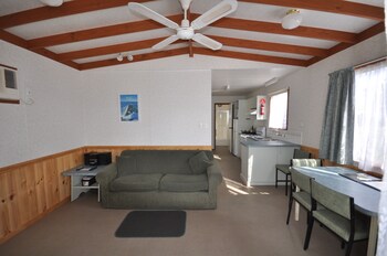 dylene caravan park 2 br family cabin with air