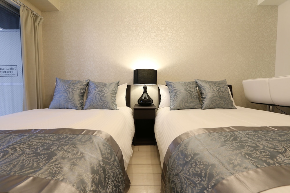 elizabeth garden shinsaibashi