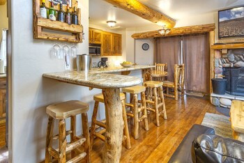 living log cabin 1494 by big bear vacations