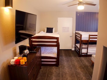 the inn at boatworks