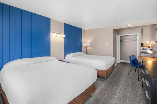 the inn at boatworks