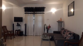 bella casa apartment