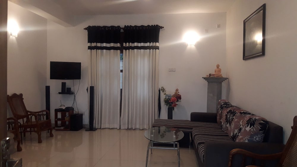 bella casa apartment