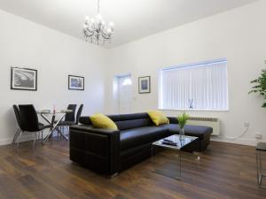 live in leeds greenhill bungalows