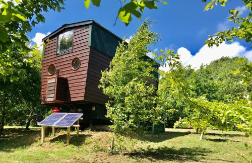 extraordinary huts