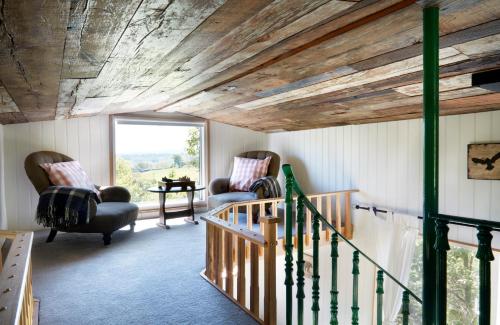 extraordinary huts