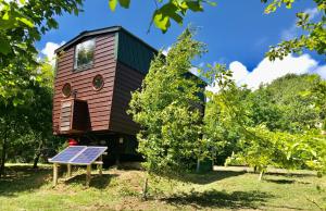 extraordinary huts