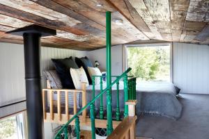 extraordinary huts