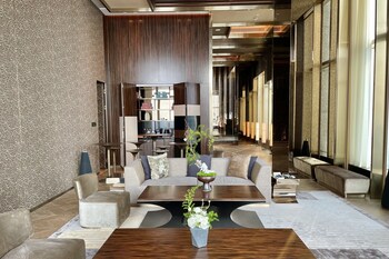 Jumeirah Guangzhou,Tianhe>>Guangzhou,4.5 star