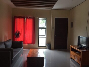 cris place dumaguete