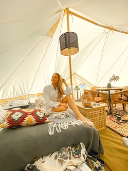 camp boutique glamping
