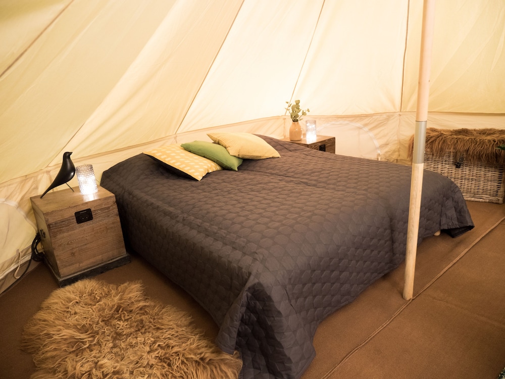 camp boutique glamping