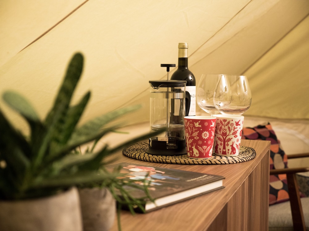 camp boutique glamping