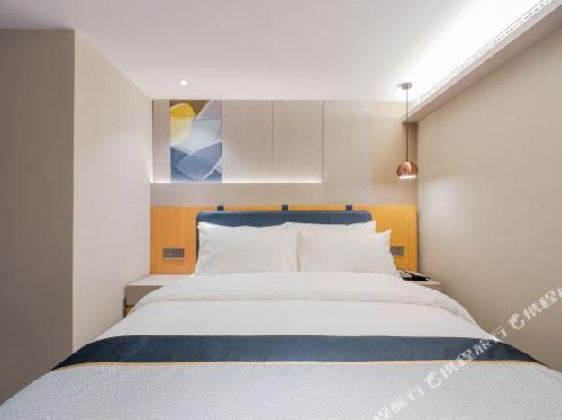 homeinn selected shanghai bund xintiandi huaihai road