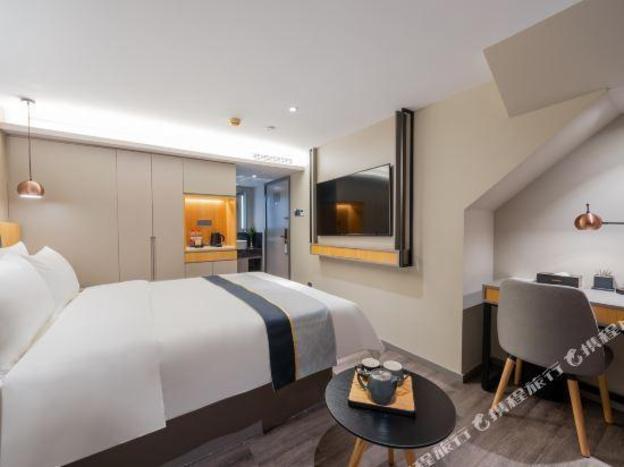 homeinn selected shanghai bund xintiandi huaihai road