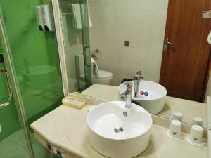 Greentree Inn Xining Chengdong District Huangguang,Chengdong Qu>>Xining,3 star