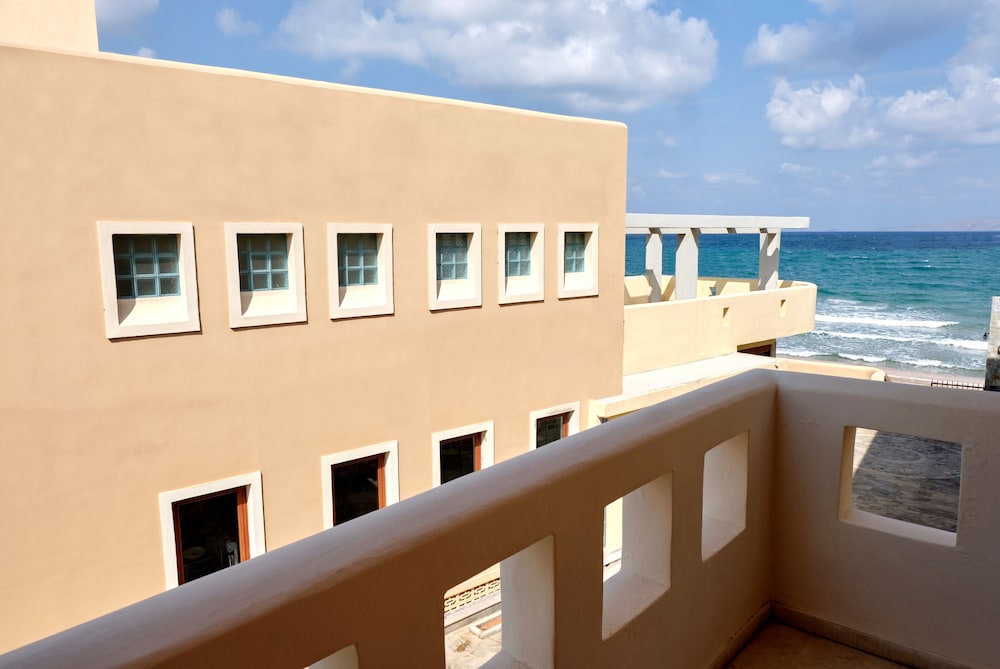 niros beach
