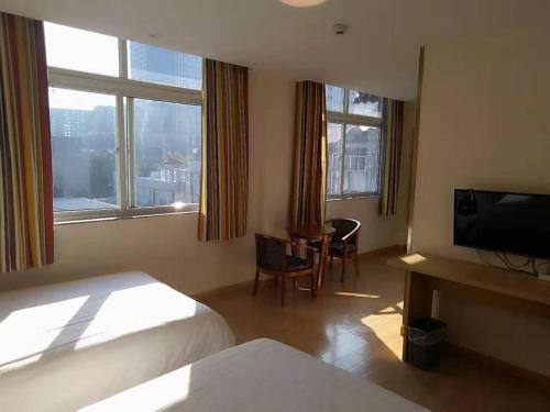 7 days inn anji center