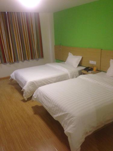 7 days inn anji center