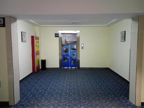 7 days inn yulin guangji tower