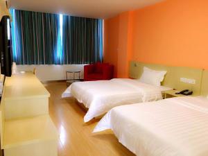 7 days inn yulin guangji tower