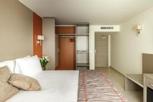 mayflower hotel malta