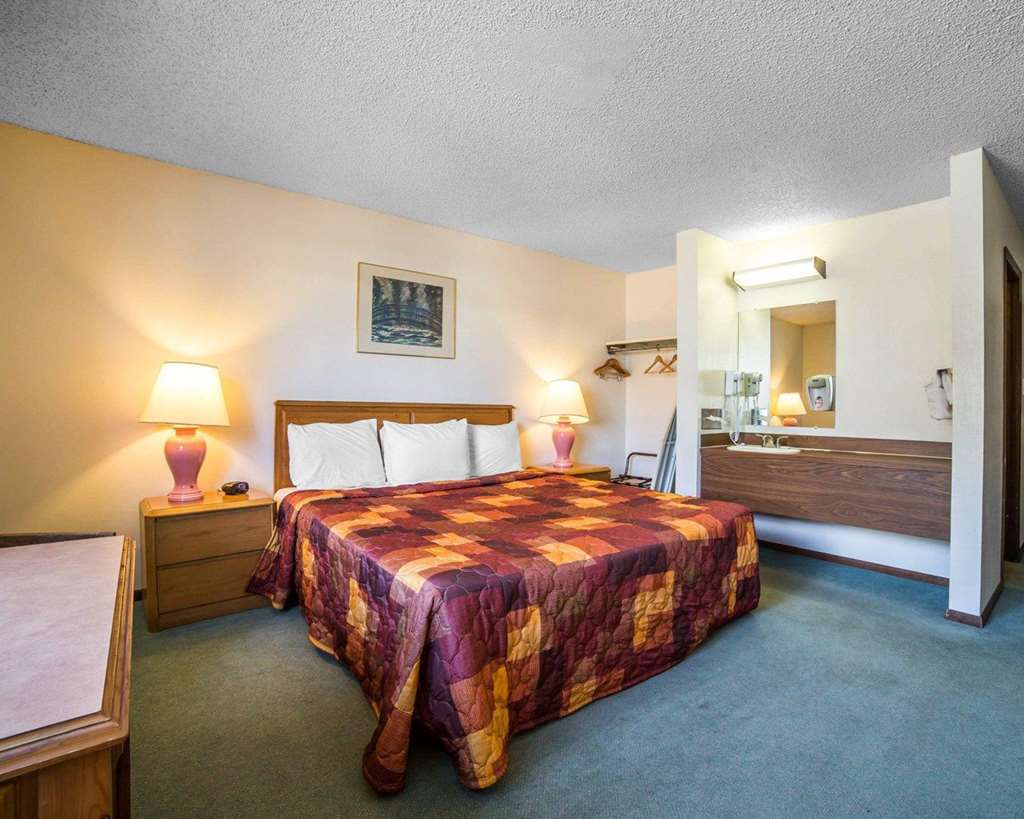 rodeway inn billings logan intl airport