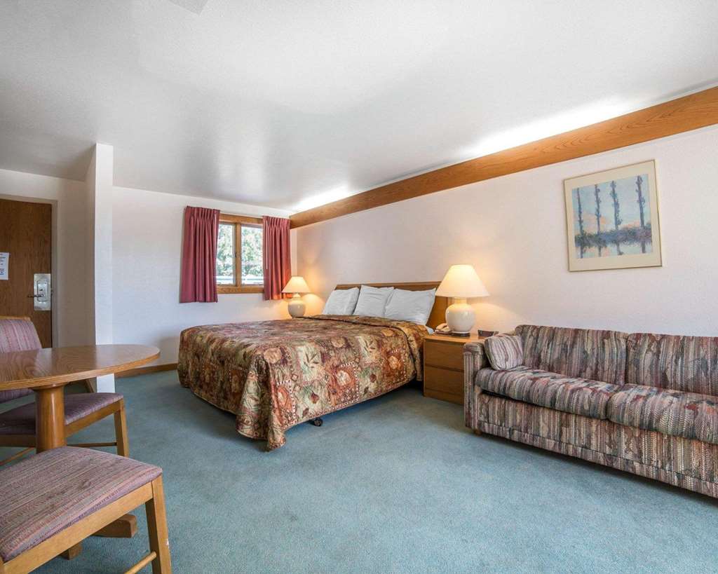 rodeway inn billings logan intl airport