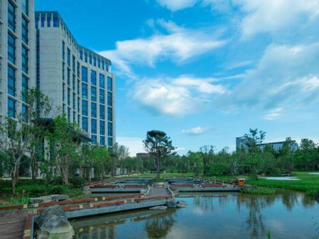 grand new century hotel zunyi