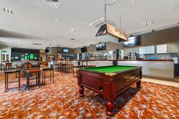 olde tudor hotel