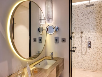 grand mercure dubai airport hotel