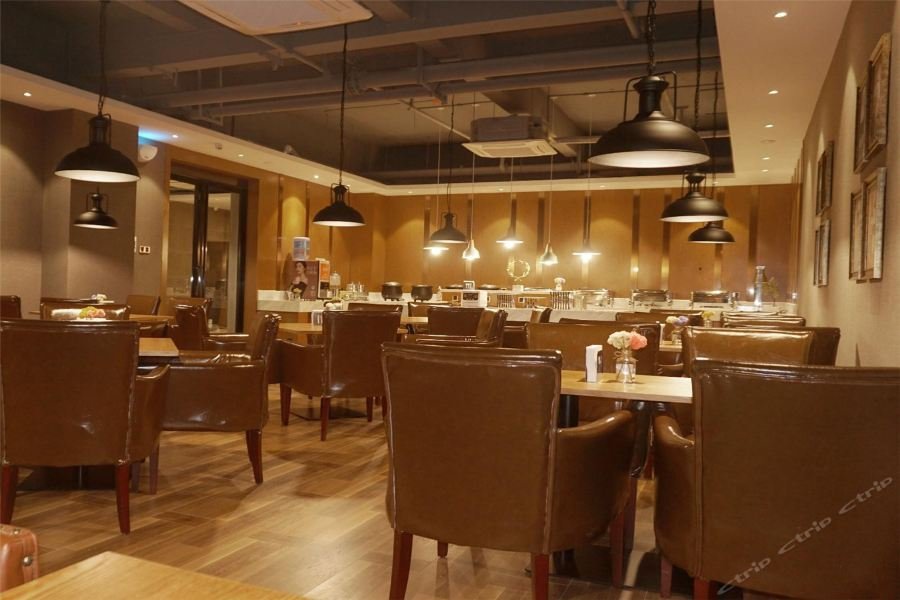 james joyce coffetel xinyang xixian longhu huayi