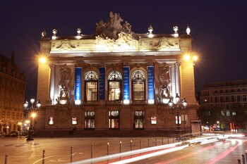 Hotel De La Paix,Near Old Stock Exchange,3 star